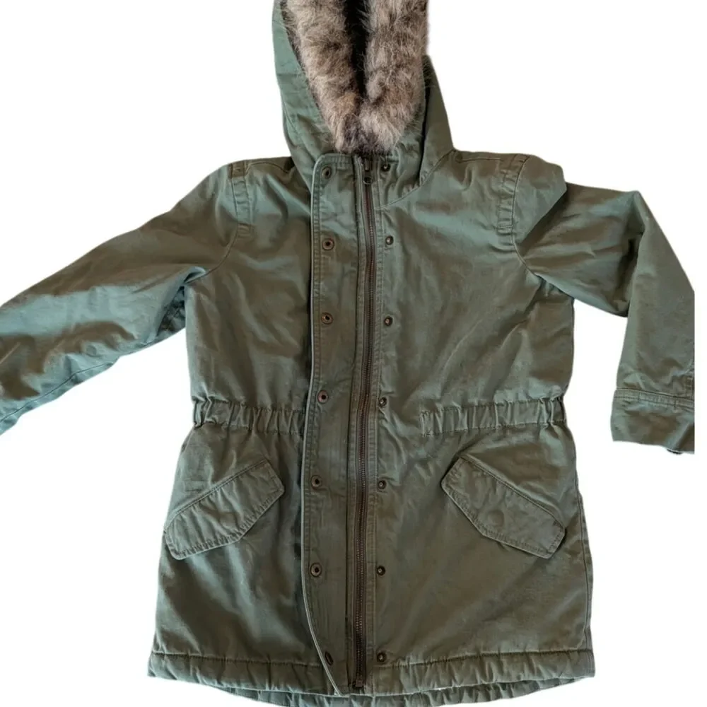 GAP kids olive green hooded jacket. S sz 6/7, 120 cm
